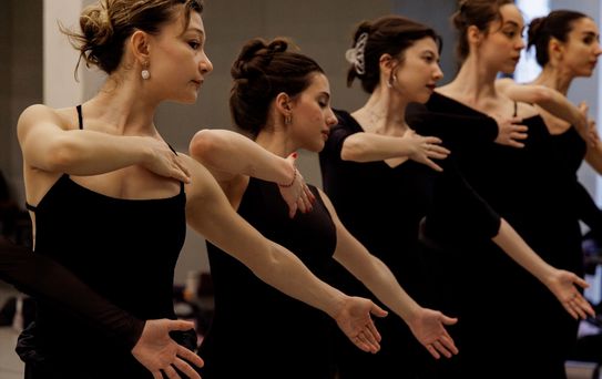 İDOB'un ''Momentum'' Prömiyeri