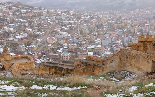 Kar, Karadeniz'in Yüksek Kesimlerini Beyaza Bürüdü
