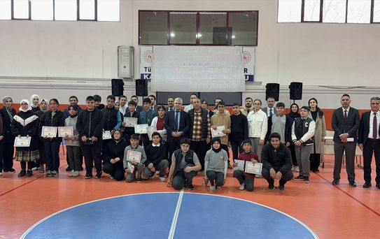 Karakoçan'da Bilgi Yarışması Düzenlendi