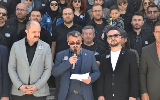 Eğitimcilerden Okul Saldırısına Protesto