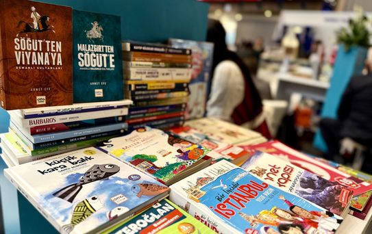 Astana'da Türk Standı İlgi Görüyor