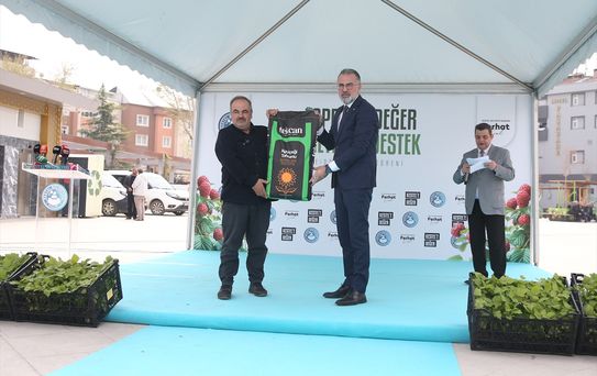 Kestel'de Ahududu Fidanı Dağıtımı