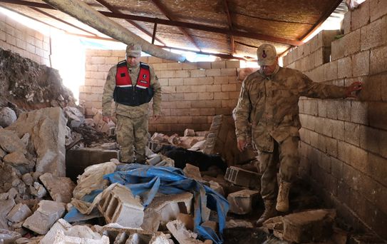 Kilis'te toprak kayması: 40 küçükbaş hayvan telef oldu