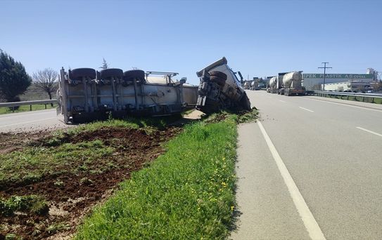 Beton Mikseri Devrildi, Yaralanan Yok