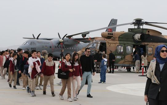 Konya'da 23 Nisan Uçuş Gösterisi