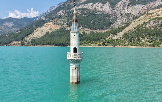 Alaköprü Barajı'nda Yerleşim Yeri Su Altında Kaldı