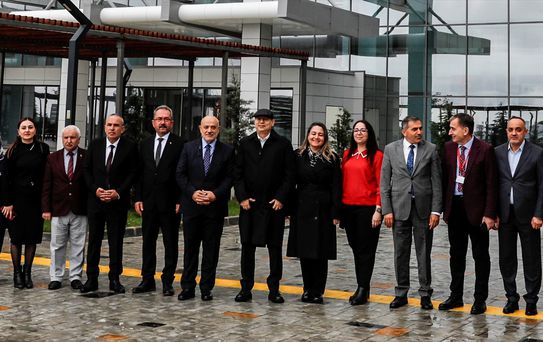 Topsakal'dan Çocuklara Bayram Ziyareti
