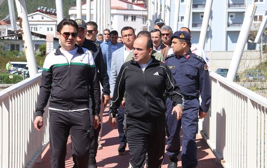 Seydikemer'de Sağlıklı Yaşam Yürüyüşü