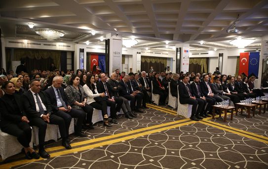 Kadın ve Aile Çalıştayı Niğde'de Gerçekleşti