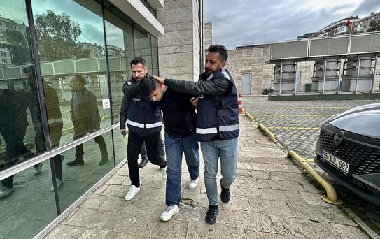 Samsun'da Bıçaklı Cinayet: Şüpheli Adliyeye Sevk Edildi