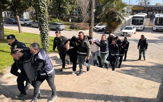 Samsun'da Suç Örgütü Operasyonu: 17 Tutuklama