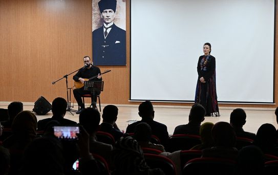 Suşehri'nde 'Nefes' Tiyatrosu Sahnelendi