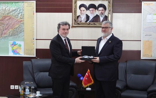 Tahran Büyükelçisi Kırlangıç'tan ABD-İsrail saldırılarında ölenler için Tahran Valiliğine taziye ziyareti