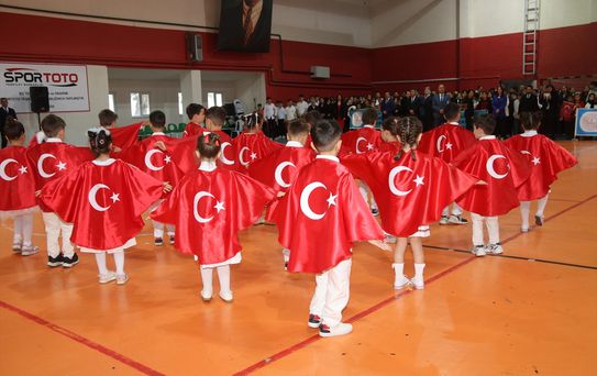 Taşova'da 23 Nisan Coşkusu