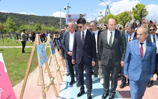 Taşova'da 'Vakti Kuşanma Projesi' sergisi açıldı