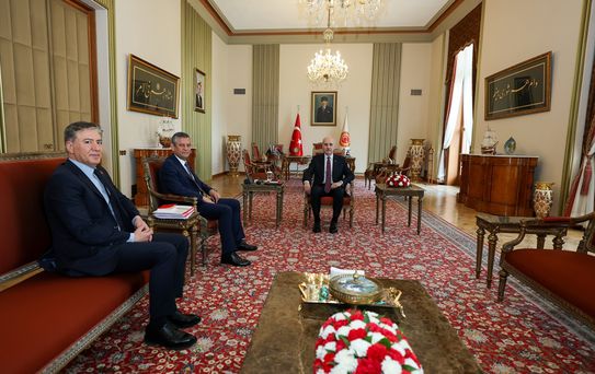 Numan Kurtulmuş ile görüşen Özgür Özel'den sine-i millet sorusuna yanıt: Yıllardır hep şunu söylerim...