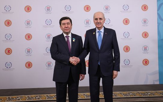 Kurtulmuş, Kazakistan Meclis Başkanı ile Görüştü