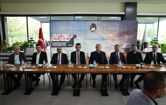 TBMM Milli Savunma Komisyonu Başkanı Akar, Sungurlu'yu ziyaret etti