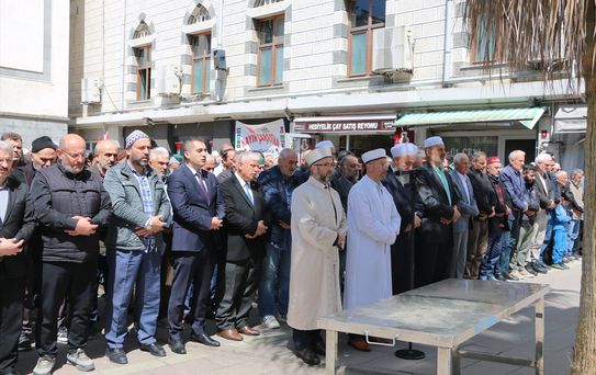 Saldırıda Hayatını Kaybedenler İçin Gıyabi Cenaze Namazı