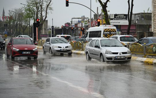 Marmara'da Sağanak Yağışlar Etkili