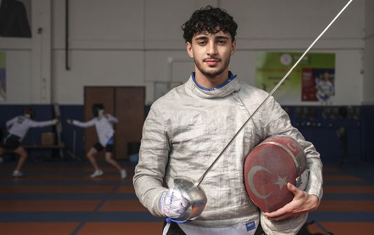 Furkan Yaman'dan Eskrimde Tarihi Başarı