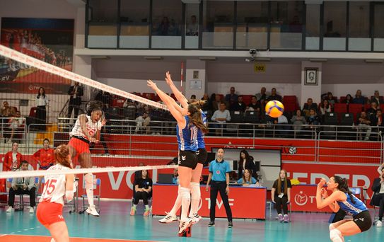 Aras Kargo, Nilüfer Belediyespor'u 3-0 Yendi