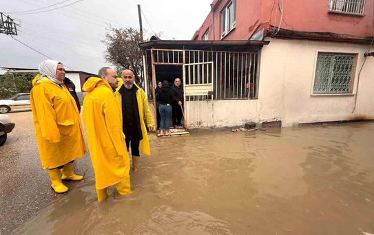 Antakya Belediyesi, sel afetinin vurduğu noktalarda incelemelerde bulundu