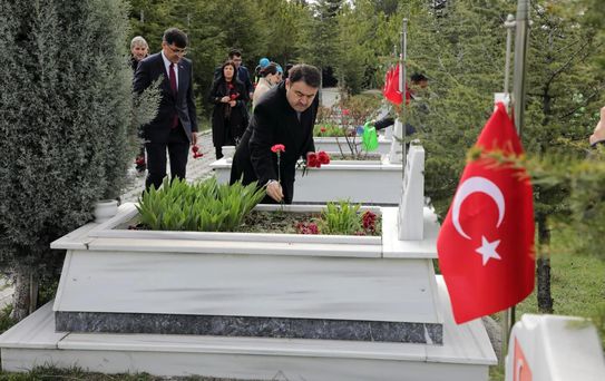 Kütahya'da 'Polis Haftası' dolayısıyla şehitlikler ziyaret edildi