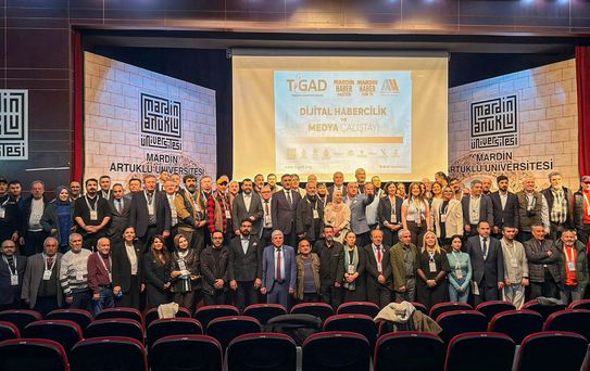 Mardin’de dijital medya zirvesi: Gazeteciliğin geleceği masaya yatırıldı
