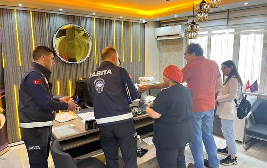 Germencik'te ticari işletmelere zabıta denetimi sürüyor