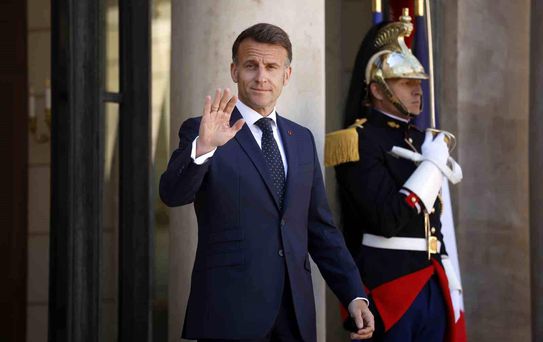 Macron'dan İran'a Gerilim Azaltma Çağrısı