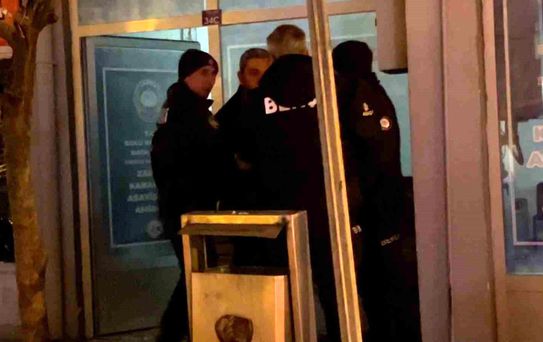 Bolu'da Alkollü Adam Gözaltına Alındı