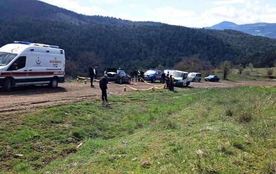 Tamir etmeye çalıştığı aracının altında kalan şahıs hayatını kaybetti