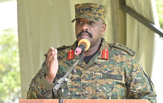 Uganda'nın dosyası kabarık generali Meloni'ye de evlilik teklif etmiş