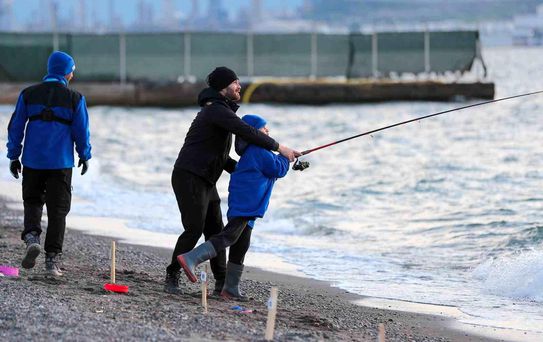 Aliağa'da 'At-Çek Balık Avı Festivali' coşkusu
