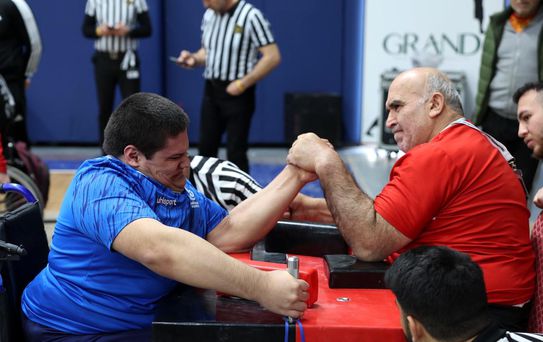 Bağcılarlı demir bileklerden büyük başarı: 14 madalya kazandılar