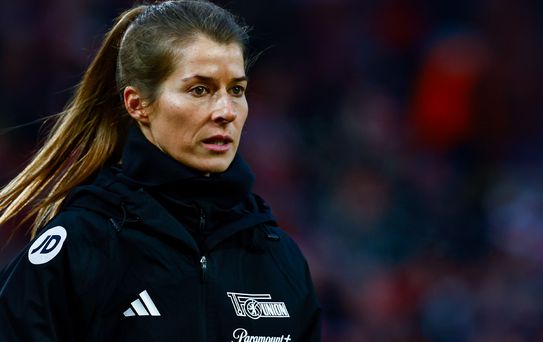 Bundesliga'nın ilk kadın teknik direktörü Marie-Louise Eta oldu! İşte başına geçtiği takım