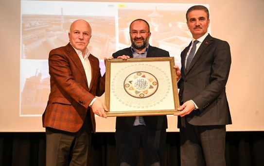 Erzurum'da 'Kudüs'ten Kaşgar'a' yoğun ilgi
