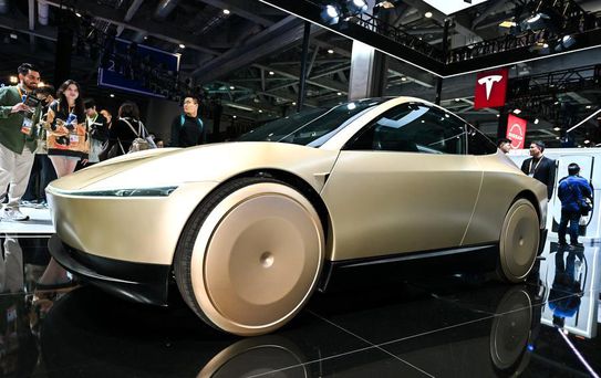 Hollanda, Tesla'nın Otonom Sürüş Sistemini Onayladı