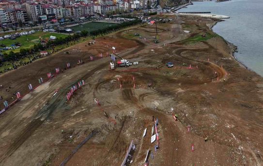 Karadeniz sahilinde adrenalin fırtınası: Trabzon'da off-road yarışları, final etabıyla devam etti