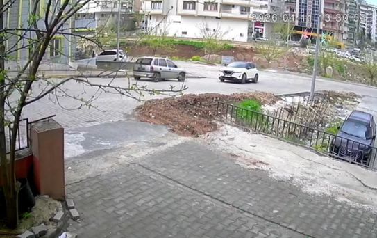 Şanlıurfa'da Park Halindeki Araç Dereye Düştü