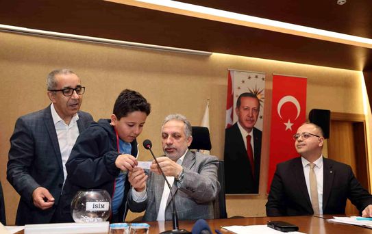 Talas Menekşe Siteleri'nde kura heyecanı