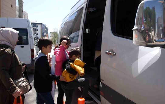 Genç araştırmacılara tarih yolculuğunda belediyeden destek