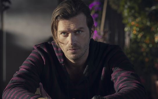 Kıvanç Tatlıtuğ’dan oğluna lüks eğitim! Ödenen rakam şaşırttı