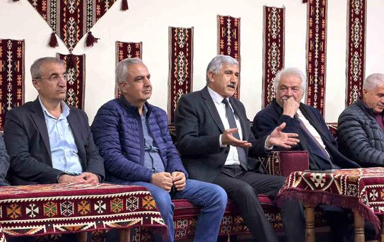 Başkan Hallaç, hukukçularla buluştu