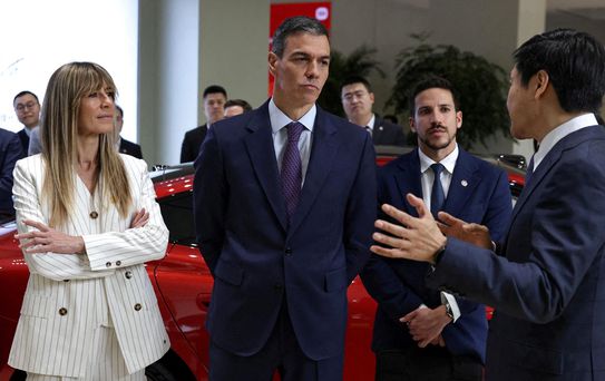 İspanya Başbakanı'nın Eşi Yolsuzlukla Suçlandı