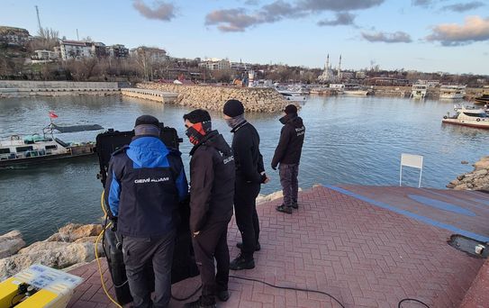 Van Gölü'nde yürek yakan olay! 17 yaşındaki gencin cansız bedeni çıkarıldı