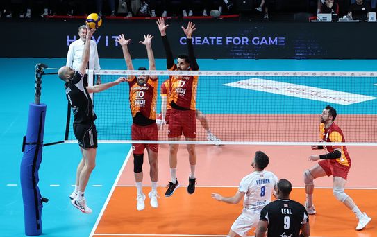 Galatasaray HDI, Halkbank'ı 3-0 Yendi
