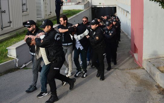 Adana merkezli 8 ilde Bayğaralar suç örgütüne operasyonda 287 şüpheli adliyede