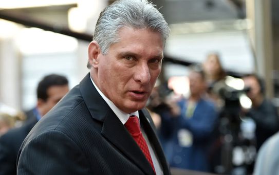 Küba lideri Canel, ABD'nin askeri saldırısının ihtimal dahilinde olduğunu söyledi